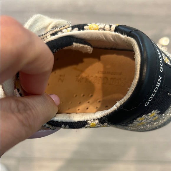  Baby Daisy-print Sneakers In Black Sz 21